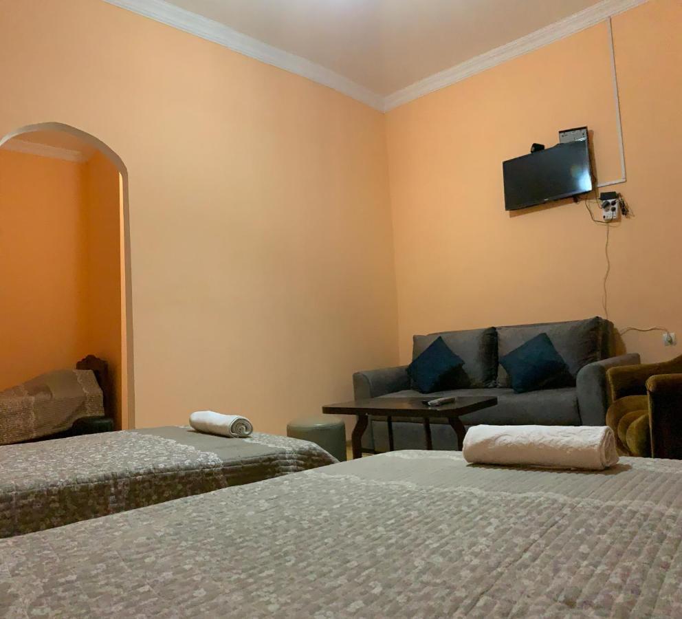 Hotel Kakhaberi Tetritskaro Eksteriør billede